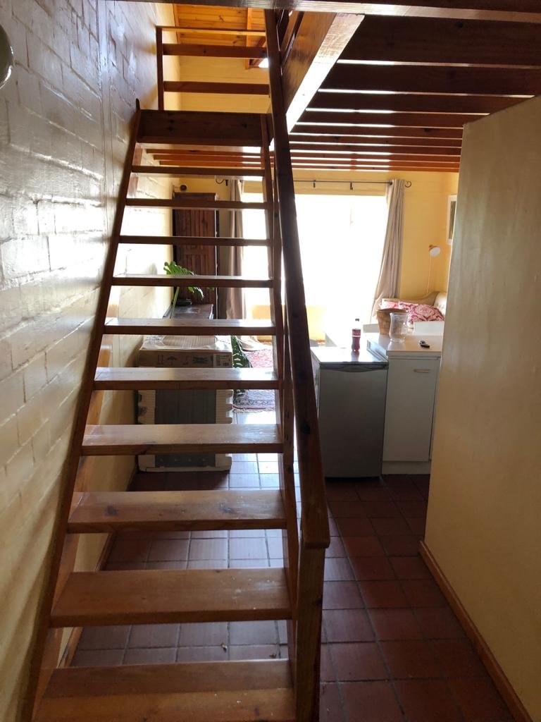 To Let 1 Bedroom Property for Rent in Kenilworth Western Cape